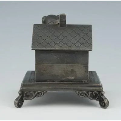 Victorian 1900s Victorian Figural Bulldog Napkin Holder For Sale - Image 3 of 8