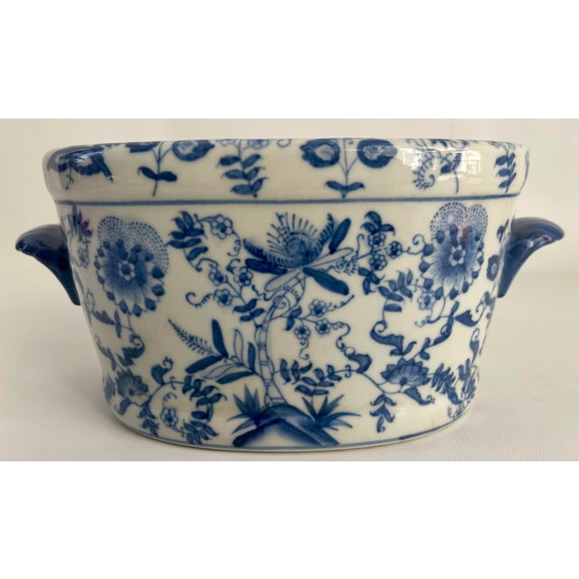 Chinoiserie Chinese Export Style Porcelain Jardiniere Oval Bowl For Sale - Image 3 of 10