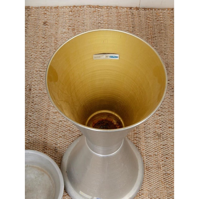 Mid 20th Century Mid 20th Century Hourglass Sculptural Aluminum Planter or Pedestal For Sale - Image 5 of 5