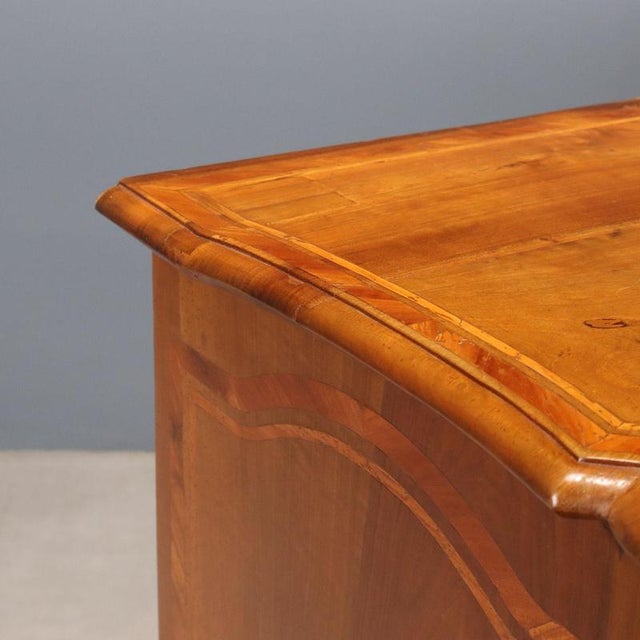 18th Century Baroque Walnut Chest of Drawers For Sale - Image 6 of 13