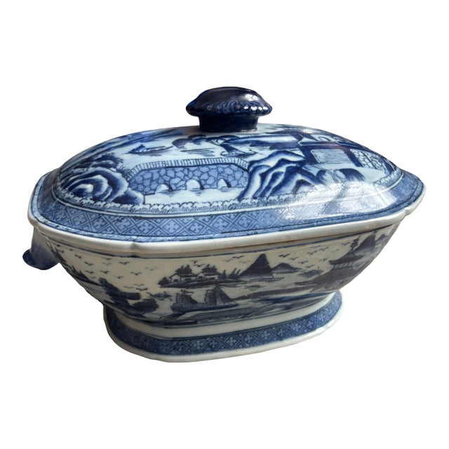 Chinese Canton Tureen, 19th Century For Sale