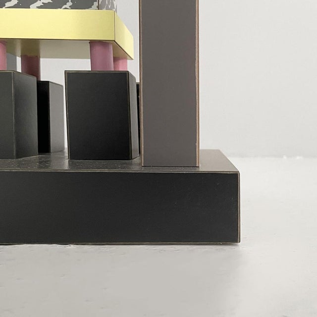 Italian Modern Metropole Table Clock from George J. Sowden, 1982 For Sale - Image 13 of 18