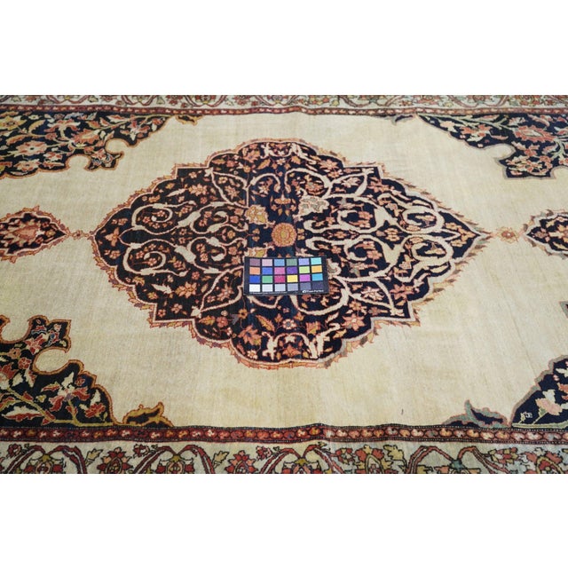 Late 18th Century Antique Sarouk Rug 4'2'' X 5'10'' For Sale In New York - Image 6 of 10