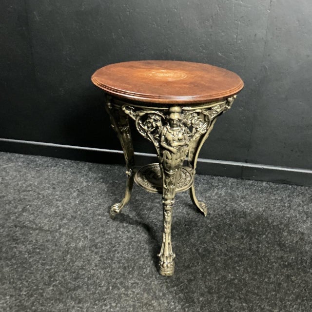 Royal Commemorative Princess Diana Drinks Table, 1981 For Sale - Image 9 of 9