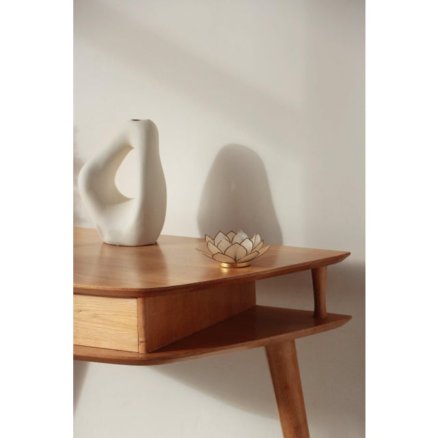 Vintage Oak Tripod Console Table, 1960s For Sale - Image 4 of 18