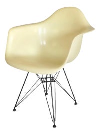 Example of Eames Side Chairs