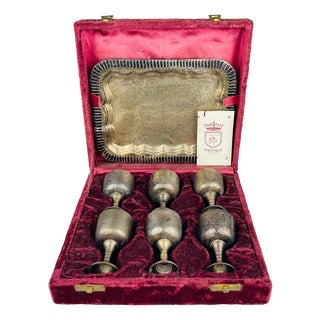 Antique English Silver Plated Glasses and Tray, 1890s, Set of 8 For Sale