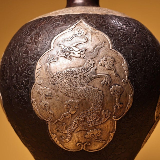 Bronze Large Vintage Bronze Mythical Beast Vase - Asian Chinoiserie High-Relief Sculptural Vessel For Sale - Image 8 of 10