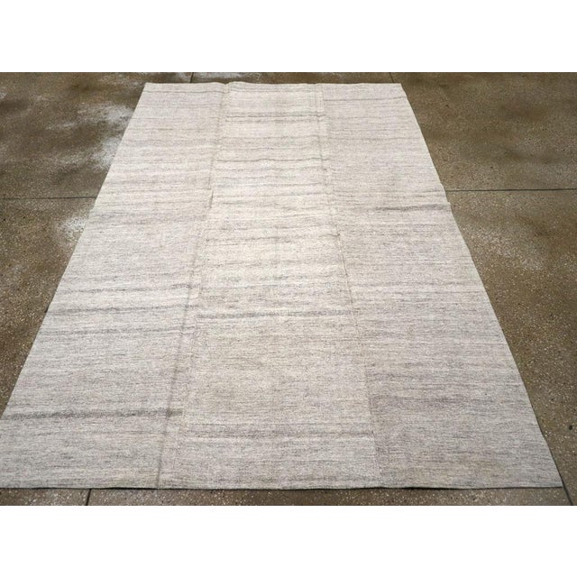 Galerie Shabab Collection Mid-20th Century Turkish Flat-Weave Rug For Sale - Image 4 of 10