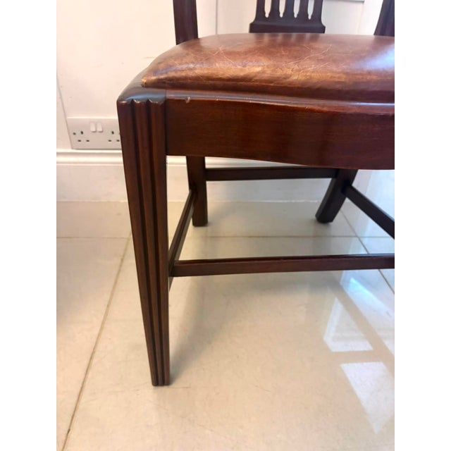Antique Victorian Hepplewhite Mahogany Shield Back Dining Chairs with Carvers in Tan Leather, 1890, Set of 8 For Sale - Image 12 of 18