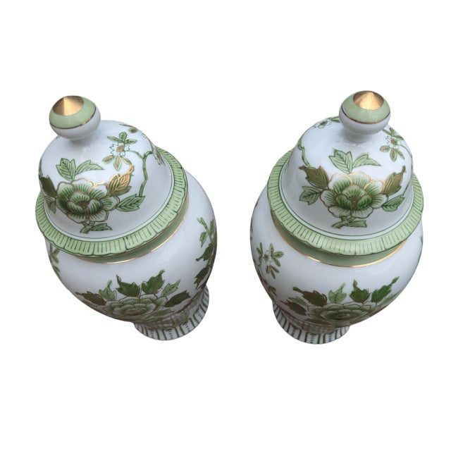 White Vintage Chinoiserie Porcelain Green Botanical Ginger Jars- A Pair For Sale - Image 8 of 14