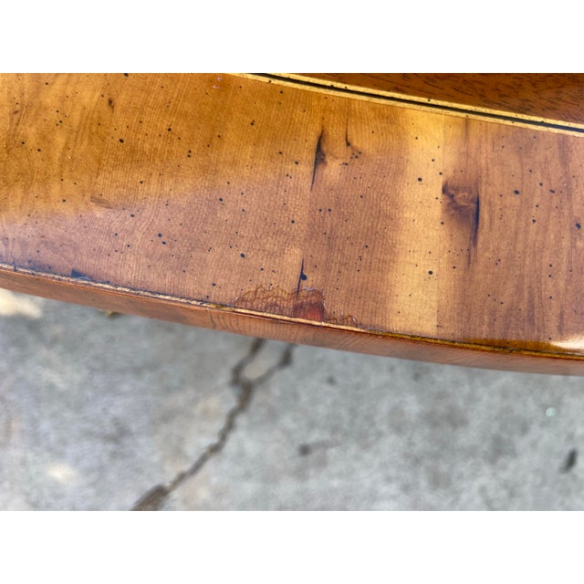Hekman Furniture Vintage Hekman Furniture Oval Mahogany Georgian Style Coffee Table With Red Flame Finish For Sale - Image 4 of 12