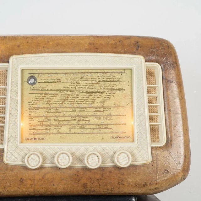 Vintage radio valves. wood cabinet model wr 650 of the prestigious italian brand watt radio. alternating current supply...