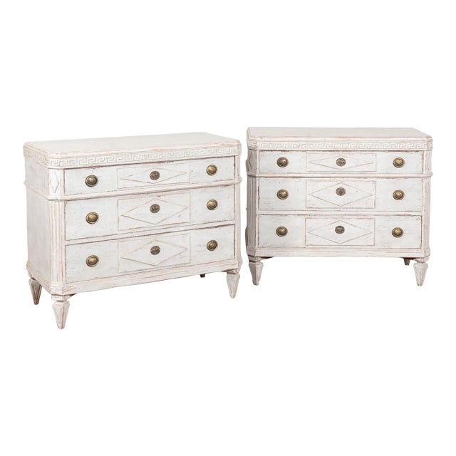 19th Century Gustavian White Pair of Chest of Drawers For Sale