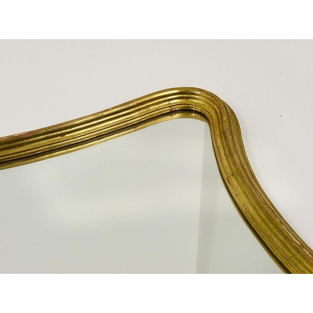 Metal Mid-Century Wall Mirror in Curved Gilt Wood, 1950s For Sale - Image 7 of 15