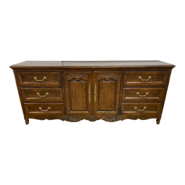 1980s Hickory Manufacturing Company Tripe Dresser For Sale