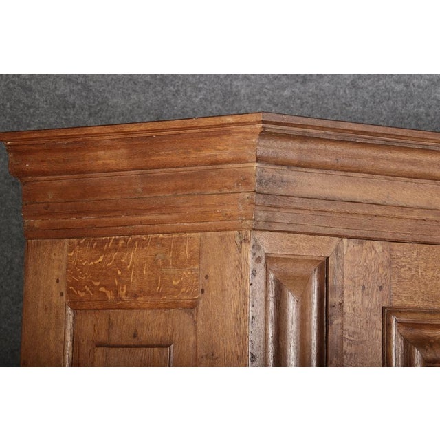 Antique Frankfurt Wave Cabinet in Oak, 1750 For Sale - Image 18 of 18