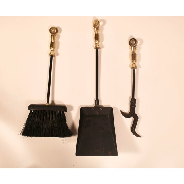 Mid Century Modern Black and Gold Iron and Brass Fireplace Tool Set For Sale In Tulsa - Image 6 of 8