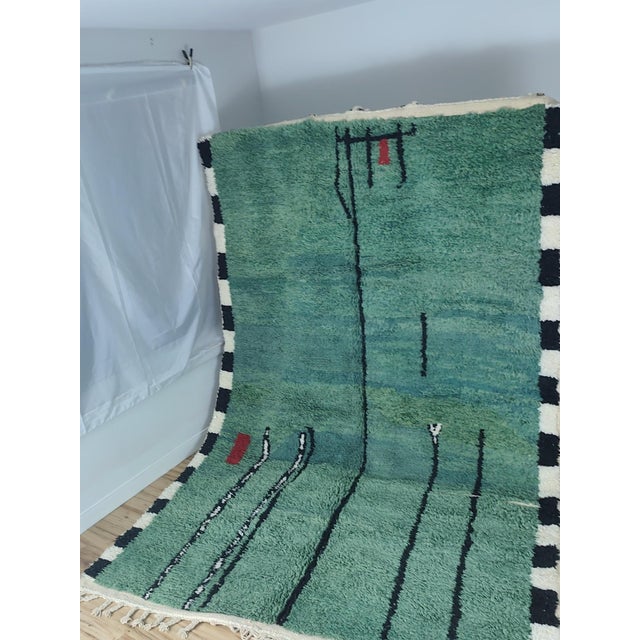 2020s Contemporary Forest Green Abstract Wool Moroccan Rug For Sale - Image 5 of 12