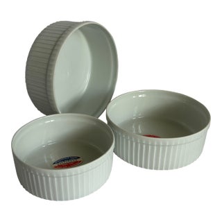 1990s Set of 3 French Pillivuyt Deep Pleated Porcelain Soufflé Dishes For Sale