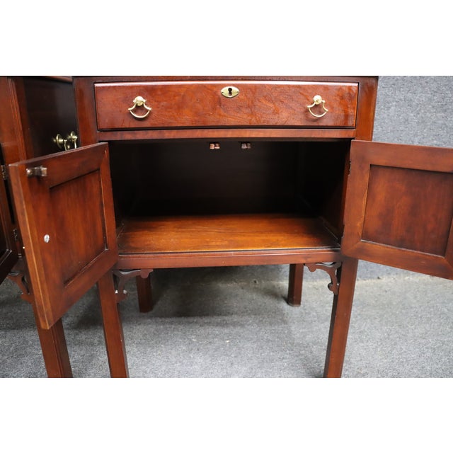 Statton Trutype Americana Cherry Nightstands – Pair For Sale - Image 10 of 16