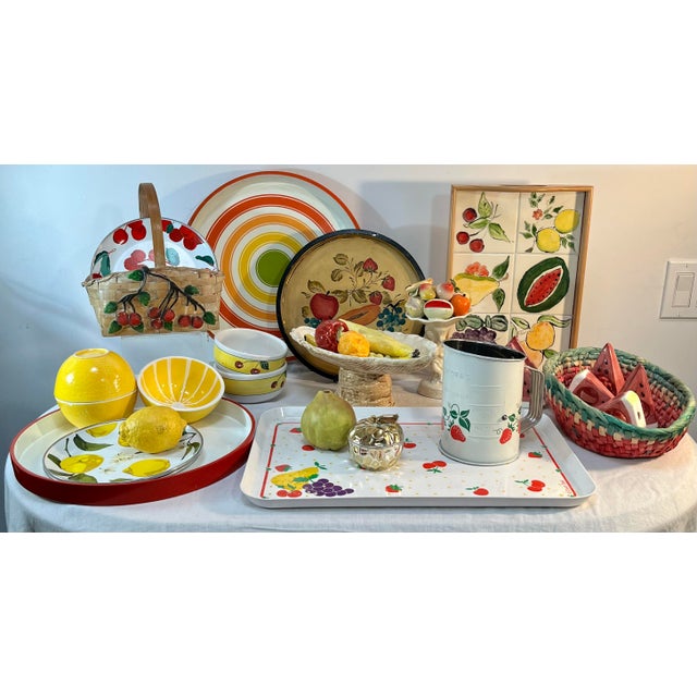 1980’s Trompe-l'Oeil Ceramic Watermelon Wedge Napkin Rings and Holder- Set of 5 For Sale - Image 9 of 9