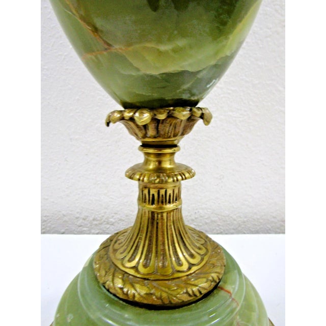 Antique French Neoclassical Green Onyx and Gilt Bronze Garland and Satyr Mounts Table Lamp For Sale - Image 4 of 17