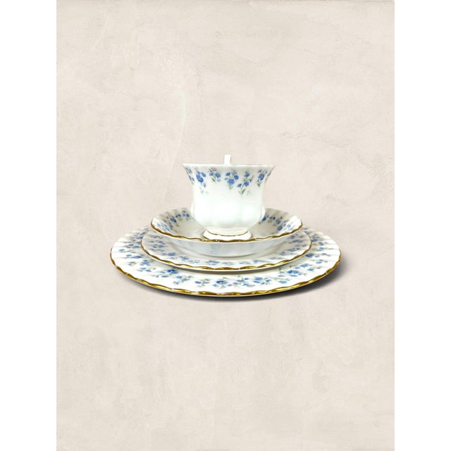 Vintage English Royal Albert Memory Lane Bone China Quartet - Set of Four For Sale - Image 4 of 16
