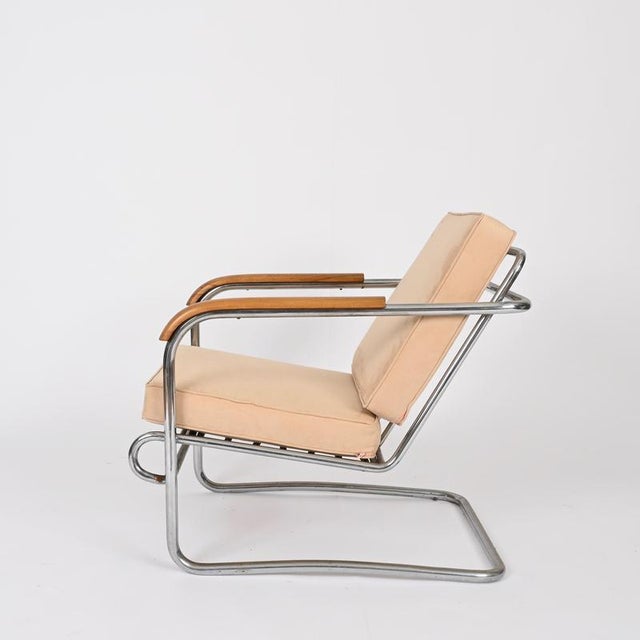 Tubular Chrome and Walnut Armchairs with Suede Upholstery, 1940s, Set of 2 For Sale - Image 6 of 18