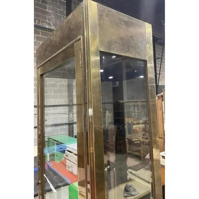 Vintage Rare Brass Vitrine Display Cabinet by Mastercraft For Sale In Chicago - Image 6 of 9