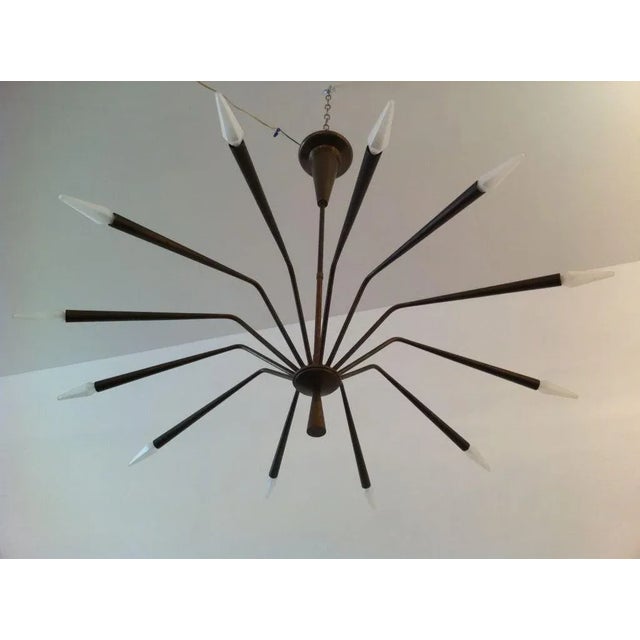 Metal 1960s Oscar Torlasco Futurist Chandelier For Sale - Image 7 of 11