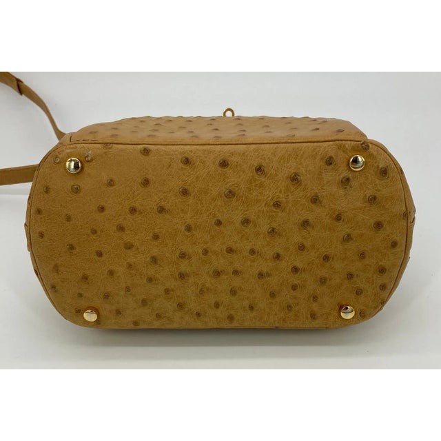 Animal Skin Vintage Judith Leiber Tan Ostrich Kelly Lock Handbag For Sale - Image 7 of 12