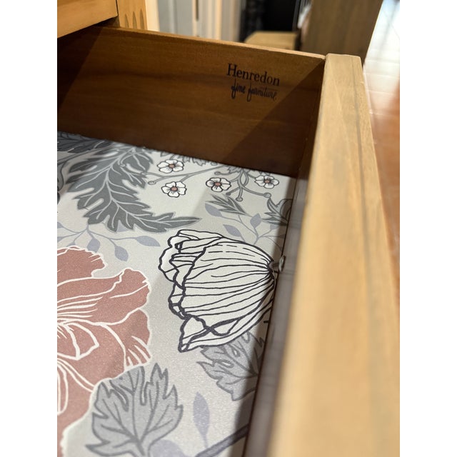 Henredon : Beautifully Refinished Vintage 8-Drawer Dresser For Sale In Phoenix - Image 6 of 8