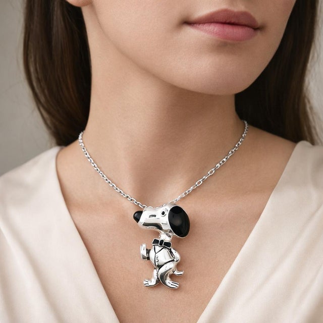 Modern Vintage Snoopy Silver-Tone Pendant / Brooch Necklace For Sale - Image 3 of 11