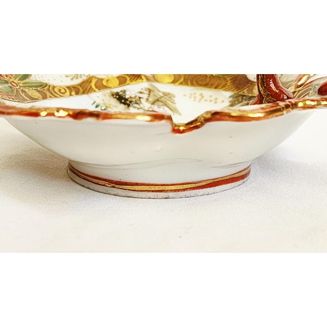 Antique Hand Painted Japanese Kutani Porcelain Trinket Bowl Asian Handled Bowl Decor For Sale - Image 4 of 7