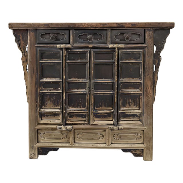17th Century Elm Cabinet For Sale