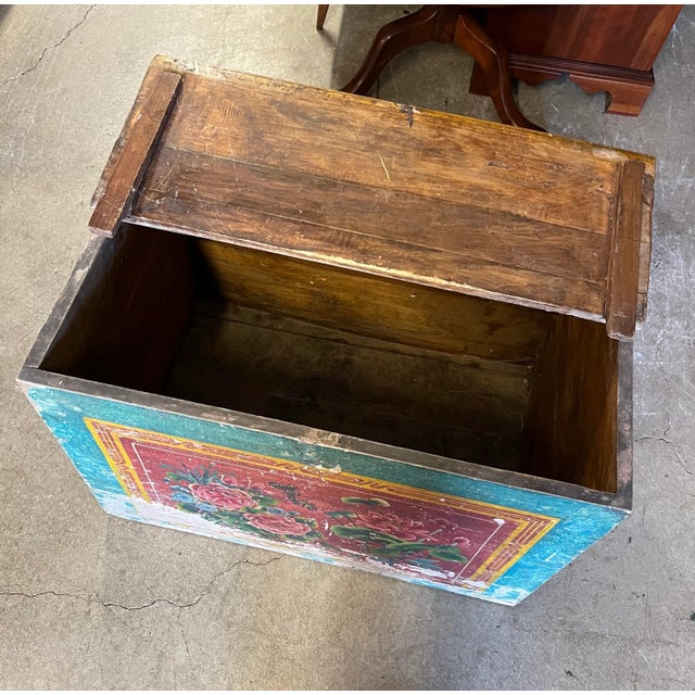 Farmhouse Mid 19th Century Painted Trunk For Sale - Image 3 of 12