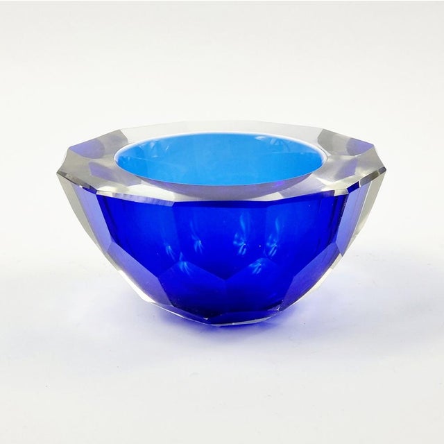 Large Sommerso Diamond Faceted Geode Murano Glass Bowl by Mandruzzato, Italy, 1970s For Sale - Image 11 of 11