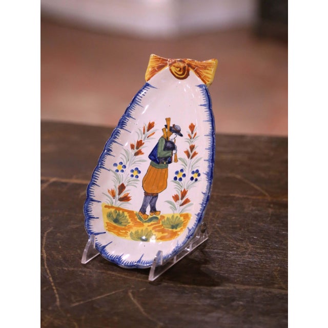 Early 20th Century French Painted Faience Henriot Quimper Dishes- Set of 4 For Sale - Image 4 of 12