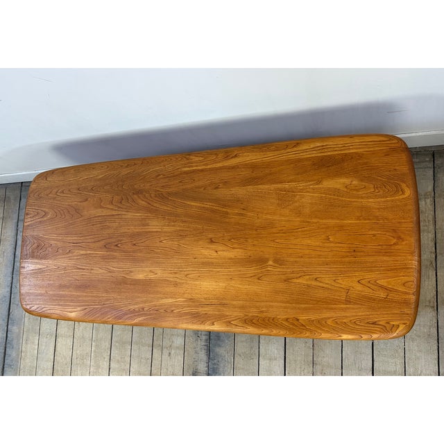 Ercol Minerva Coffee Table in Elm from Lucian Ercolani, 1980s For Sale - Image 9 of 13