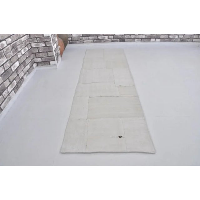 White Handwoven Hemp Runner Rug, 1960s For Sale - Image 12 of 12