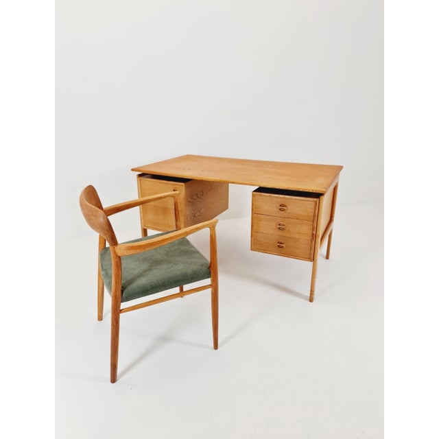 Vintage Danish Desk in Oak by Arne Vodder for GV Møbler, Denmark, 1960s For Sale - Image 16 of 18