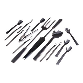 Mid 20th Century Collection of Italian Modern Stainless Steel Serving Flatware- 15 Pieces For Sale