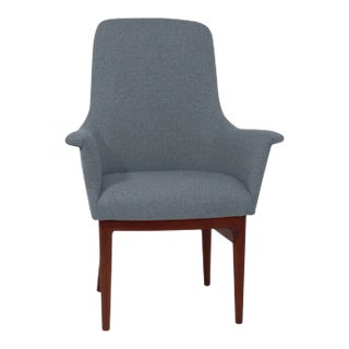 Modern Medellin Mid-Century Style Dining Chair For Sale