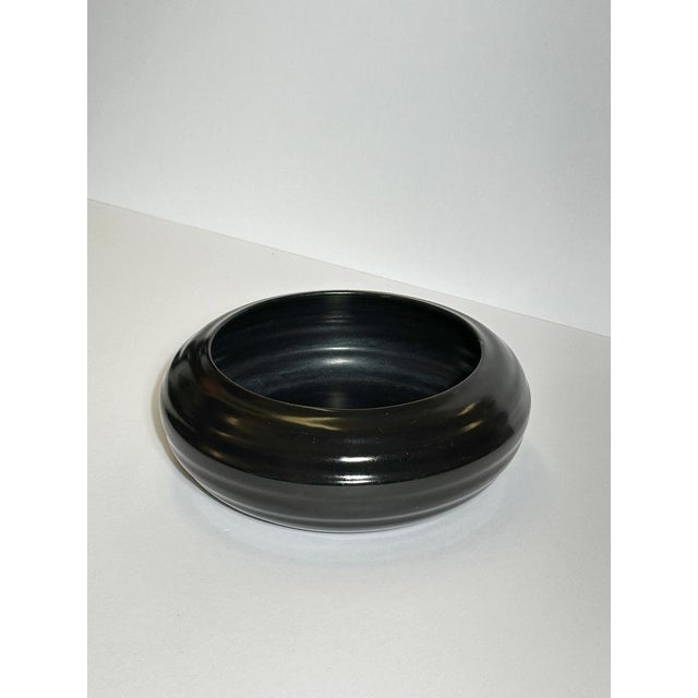 Art Deco English Black Glazed Stoneware Bowl by Doulton Lambeth, 1930s For Sale - Image 9 of 10