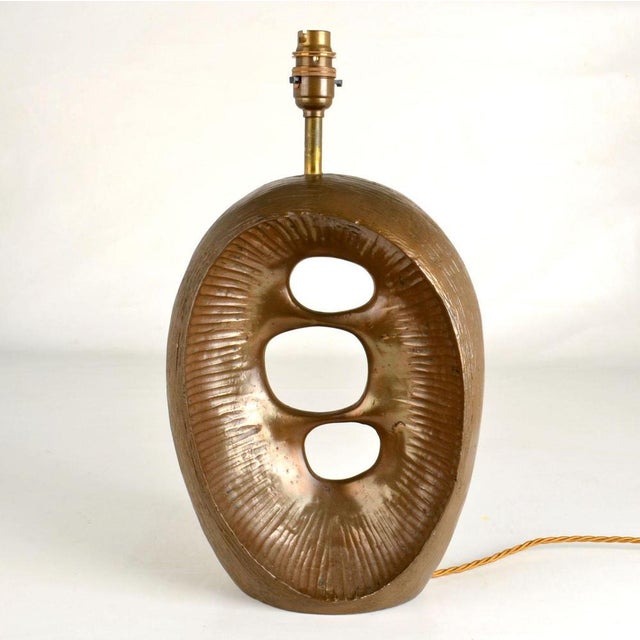 Metal Brutalist Organic Bronze Table Lamp attributed to Robert Phandeve, 1970s For Sale - Image 7 of 11