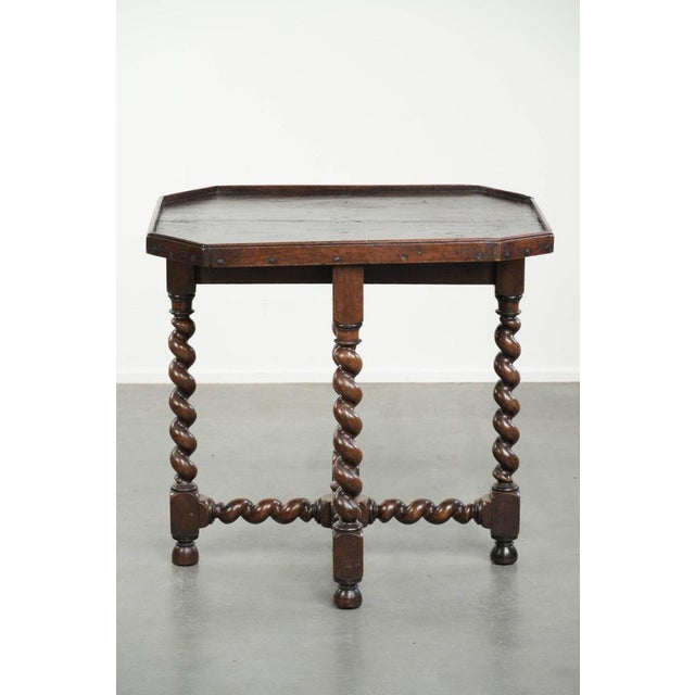 Antique English Walnut Side Table with Turned Legs and Octagonal Top, 1680 For Sale - Image 4 of 14
