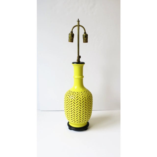 Metal Bright Yellow Ceramic Chevron Chinoiserie Table or Desk Lamp With Silk Shade For Sale - Image 7 of 13