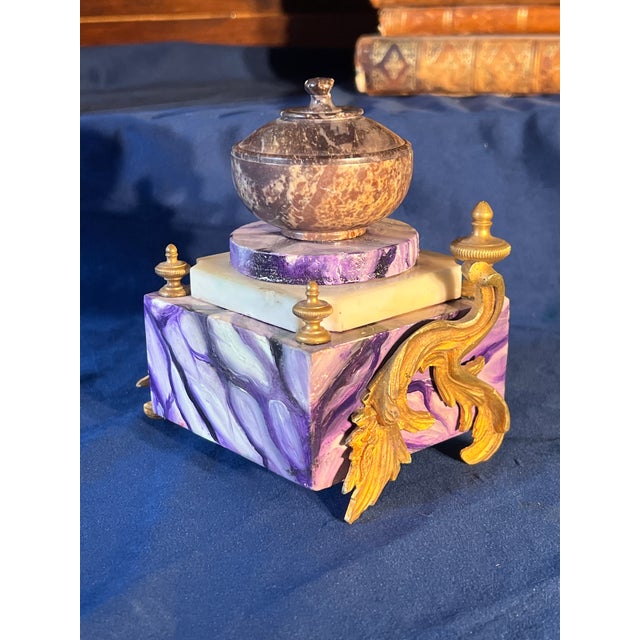 Napoleon III Style French Inkwell With Gilt Bronze Appliques and Marble Basin For Sale - Image 4 of 11