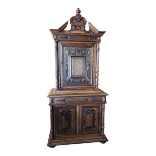 Late 19th Century Walnut Hunt Cabinet For Sale